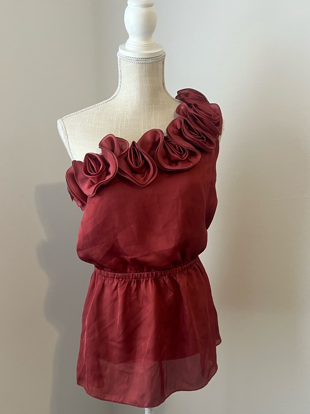 Rue21 One-Shoulder Rose Top - size M